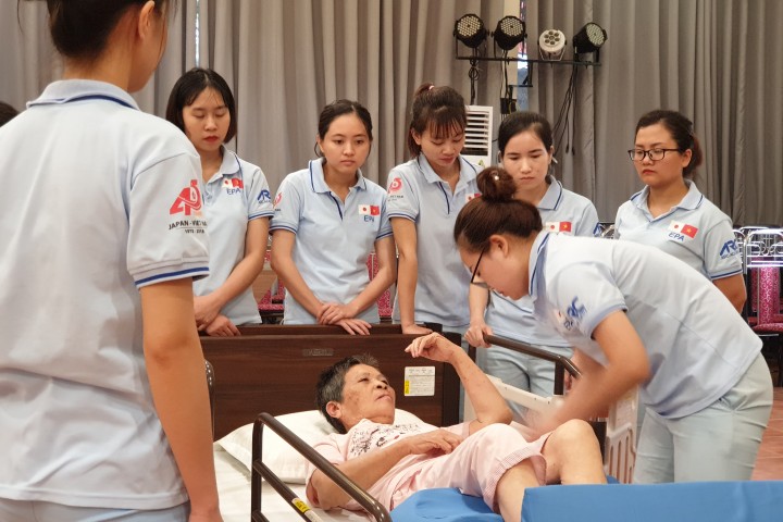 Nhân lực viện dưỡng lão