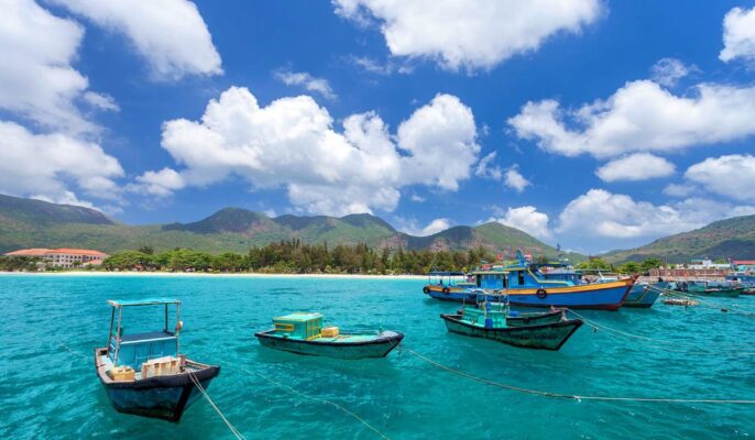Bãi biển và vịnh đẹp