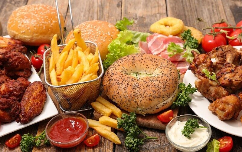 Hạn chế thức ăn nhanh và thực phẩm đã qua chế biến
