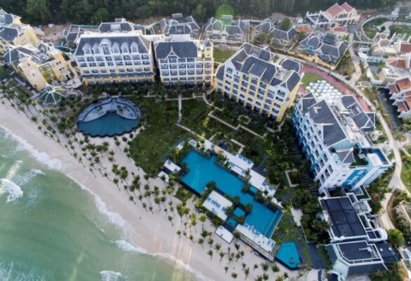 Các khu nghỉ dưỡng của Sun Group đạt chất lượng quốc tế 13 JW Marriott Phu Quoc Emerald Bay Resort & Spa