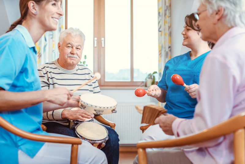 Trị liệu thân tâm trí là gì? Liệu pháp tự nhiên chữa lành thân tâm trí 21 Liệu pháp âm thanh