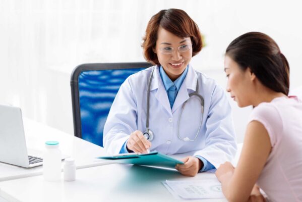 Khám sức khỏe định kỳ và tư vấn chuyên môn