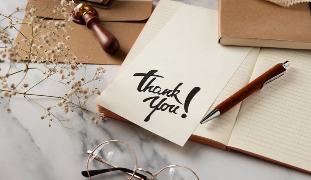 Trị liệu thân tâm trí là gì? Liệu pháp tự nhiên chữa lành thân tâm trí 25 Thực hành lòng biết ơn