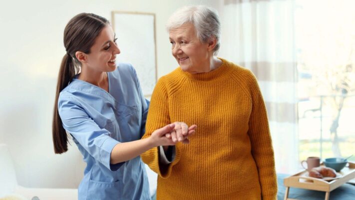 Tận hưởng tuổi già tại trung tâm chăm sóc người cao tuổi Hà Nội