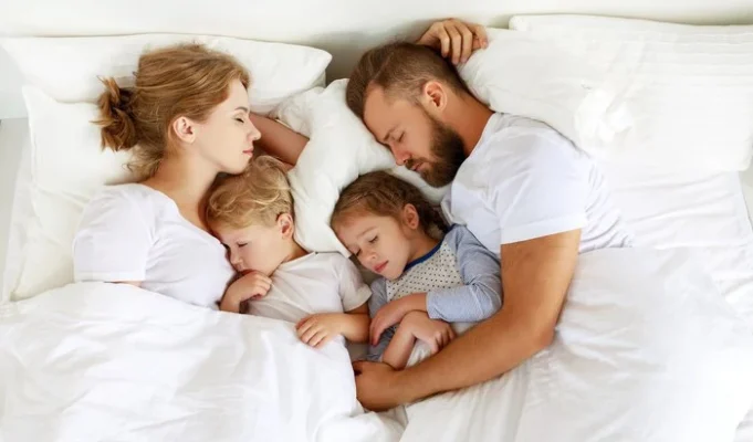 Chăm sóc sức khỏe gia đình - Nền tảng của cuộc sống hạnh phúc 23 Đảm bảo giấc ngủ đầy đủ
