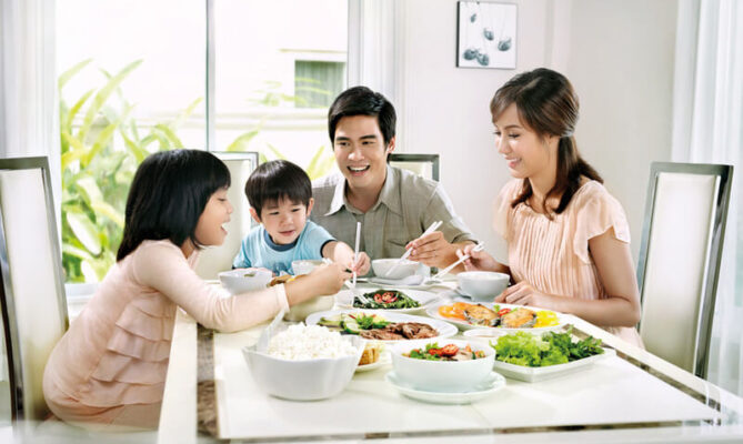 Chăm sóc sức khỏe gia đình - Nền tảng của cuộc sống hạnh phúc 21 Duy trì chế độ ăn uống cân bằng