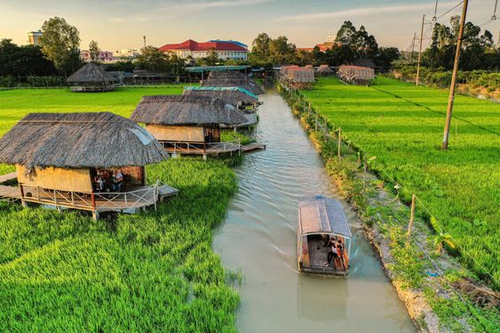 Khám phá và trải nghiệm mới