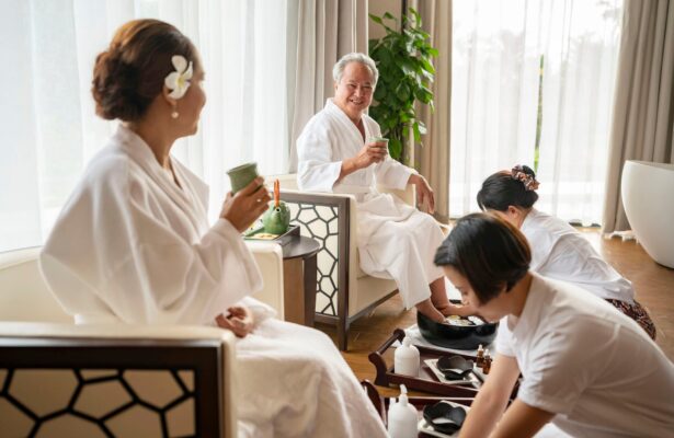 Du lịch nghỉ dưỡng cho người cao tuổi - Xu hướng mới trong ngành du lịch 14 Lợi ích về sức khỏe thể chất