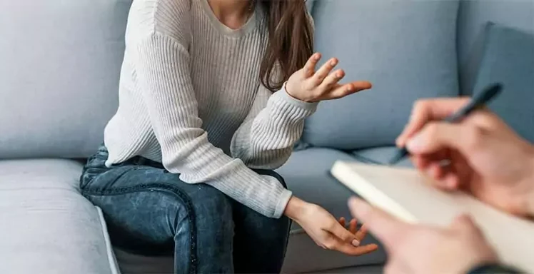 Theo dõi và điều chỉnh kế hoạch chăm sóc sức khỏe