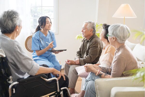 Các loại hình chăm sóc người cao tuổi