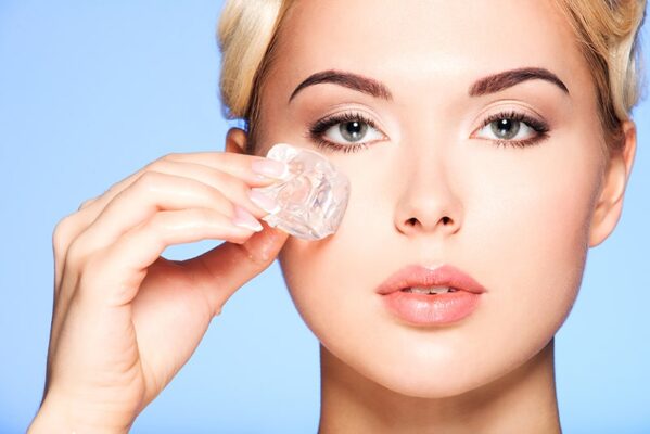 Hướng dẫn sử dụng túi chườm để giảm quầng thâm