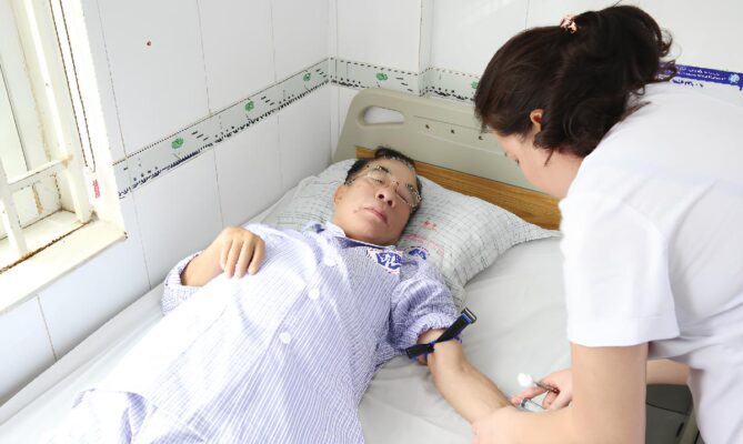 Chi phí chăm sóc y tế và sức khỏe