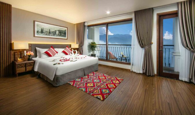 Phòng Premium Mountain View With Balcony
